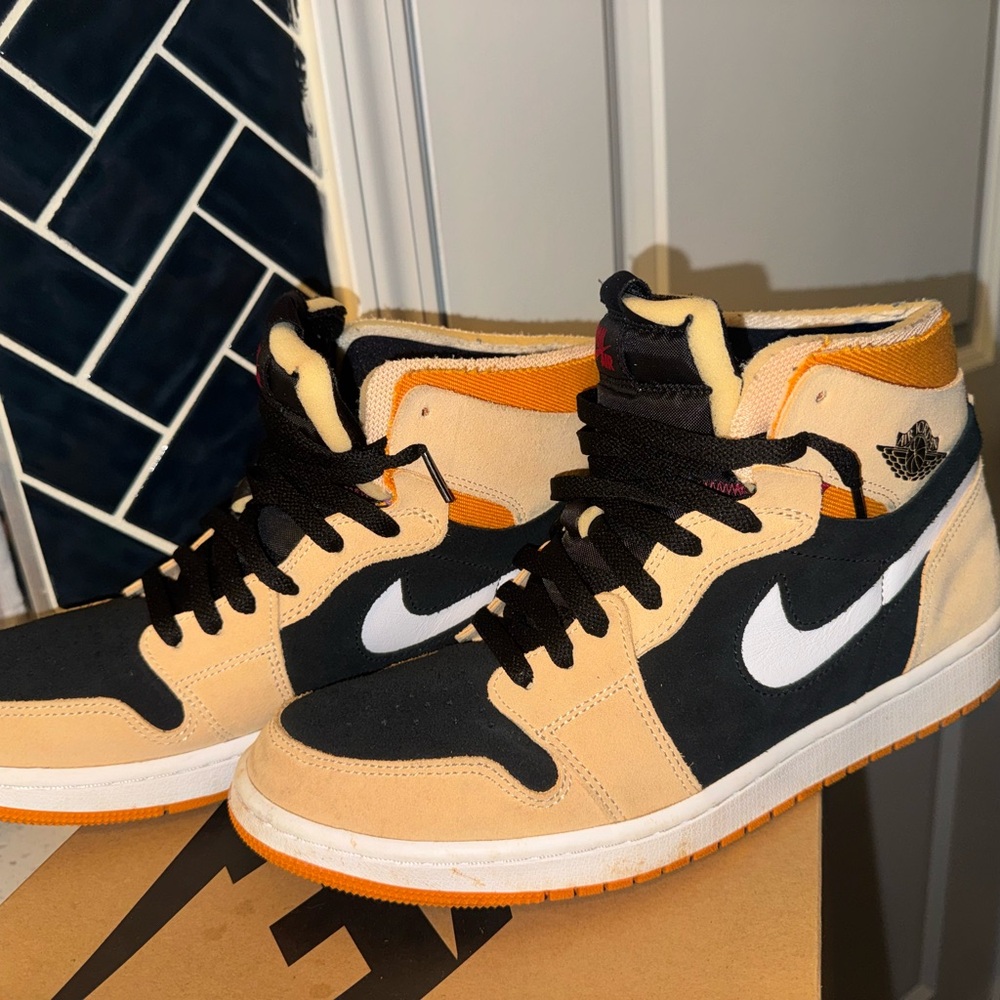 Pumpkin Spice Jordan 1’s High top
